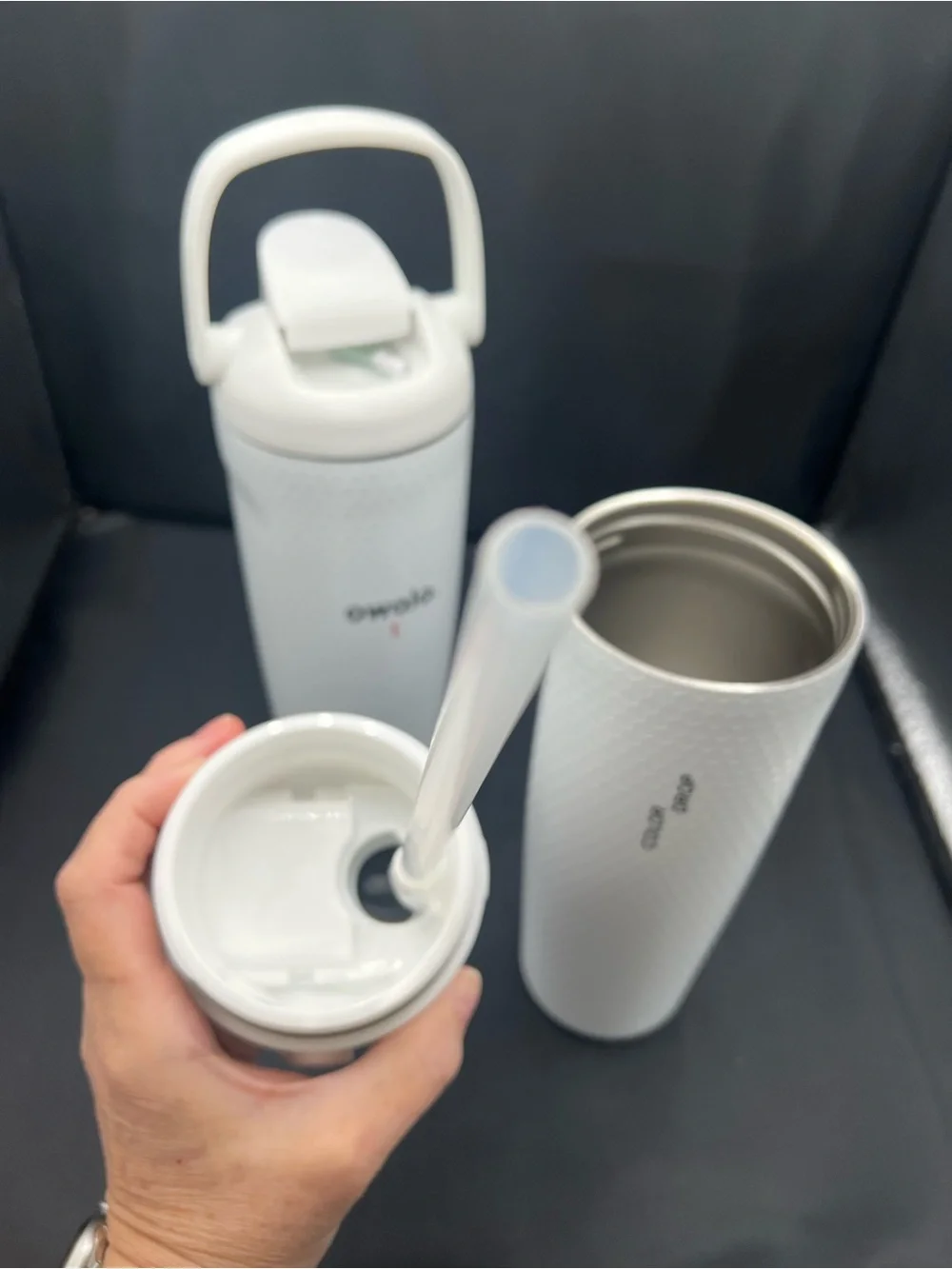 Owala White Insulated Travel Bottle with Textured Grip and Carry Handle For Golf